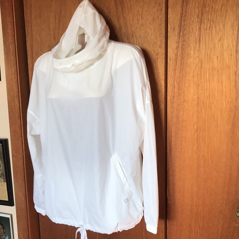 GapFit oversized nylon shell with snorkel hood NWOT